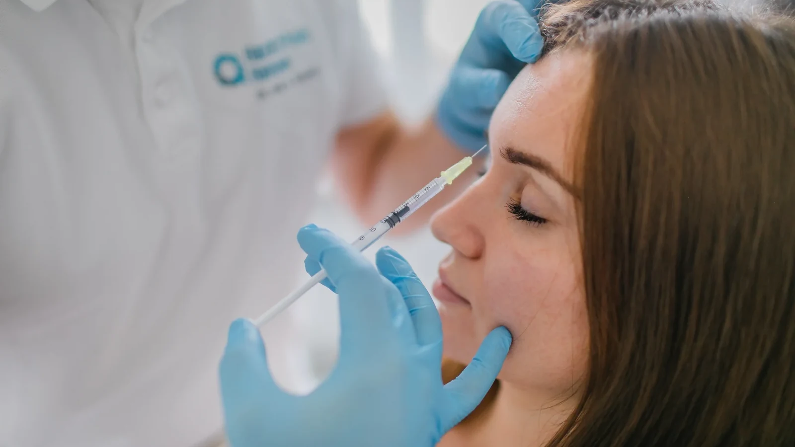 Botulinumtoxin Behandlung der Zornesfalte in Hannover
